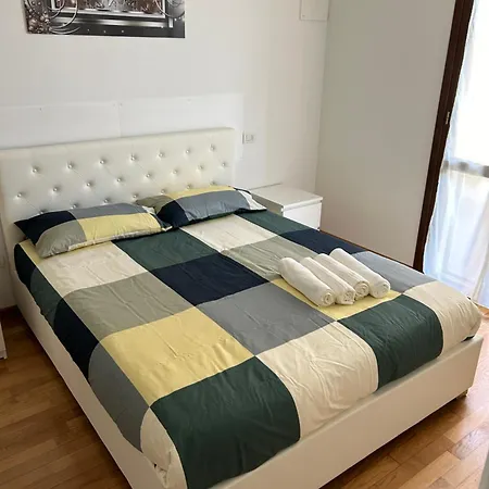 Sud - Romagna - Parking Apartment